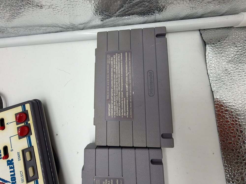 Nintendo NES Video Game System Bundle with Controllers Zapper +Games (Untested) - Picture 13 of 16